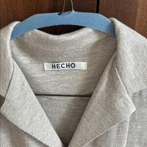 Hecho beige button-up linen shirt